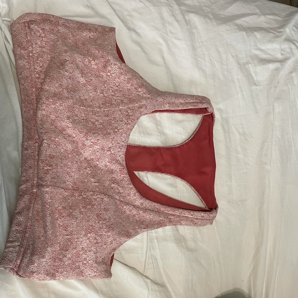 GYMSHARK SPORTSBRA - Picture 2 of 2